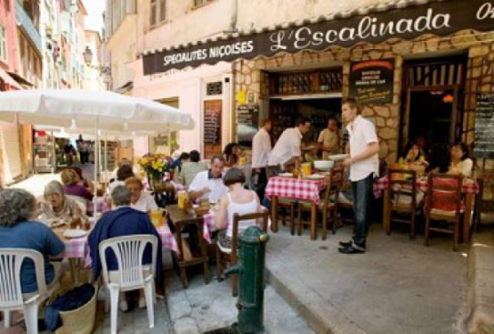 Angajatorii din Franta cauta romani pe salarii de 3.200 euro